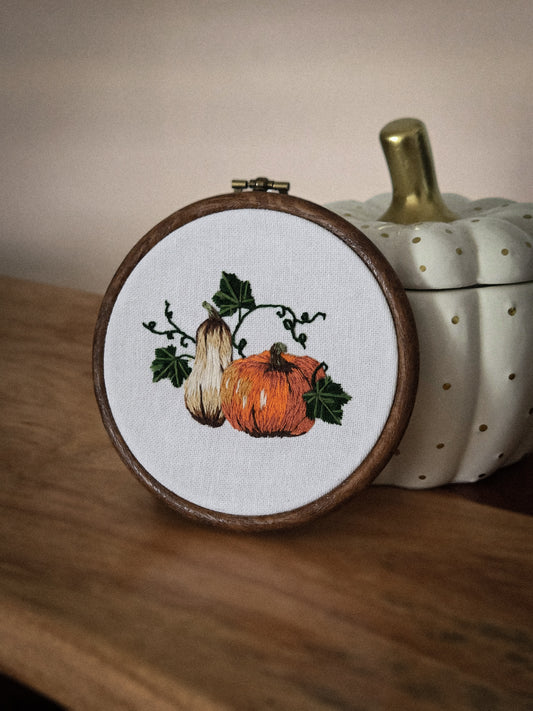 Broderie à accrocher : Citrouille et courge